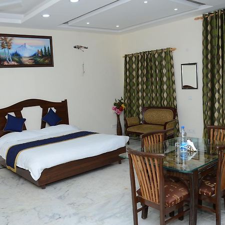 Namaste Apartments New Delhi Buitenkant foto