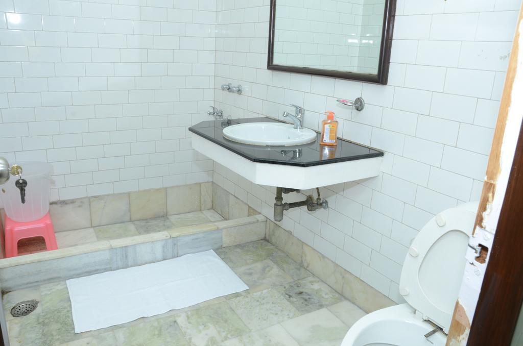 Namaste Apartments New Delhi Buitenkant foto