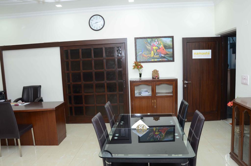 Namaste Apartments New Delhi Buitenkant foto