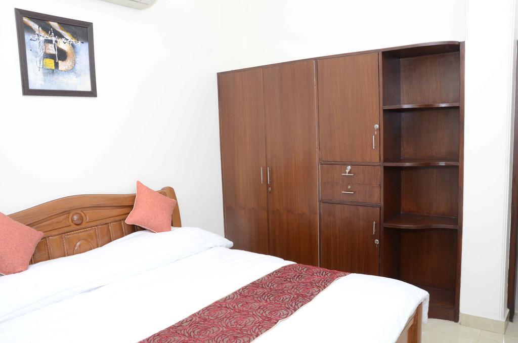Namaste Apartments New Delhi Kamer foto