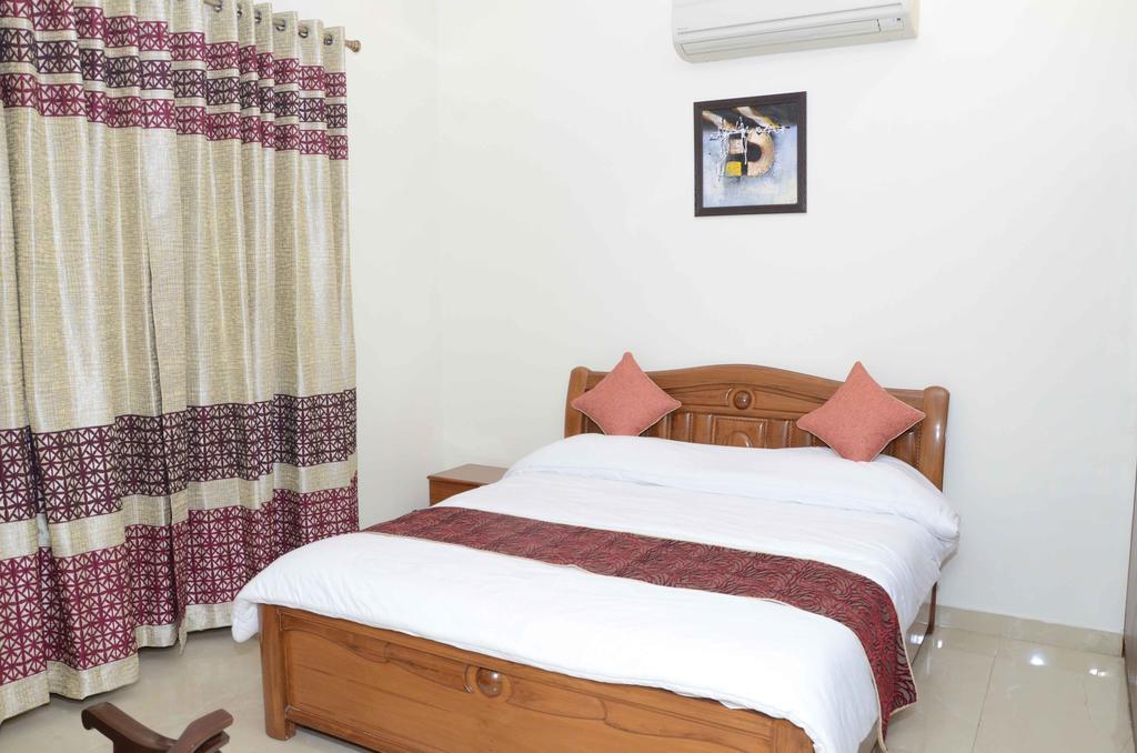 Namaste Apartments New Delhi Buitenkant foto