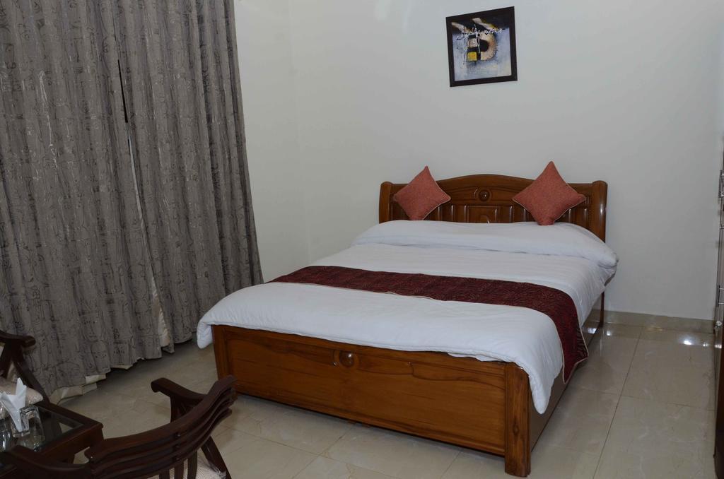 Namaste Apartments New Delhi Buitenkant foto