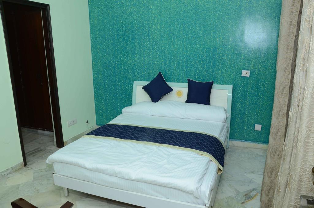 Namaste Apartments New Delhi Buitenkant foto