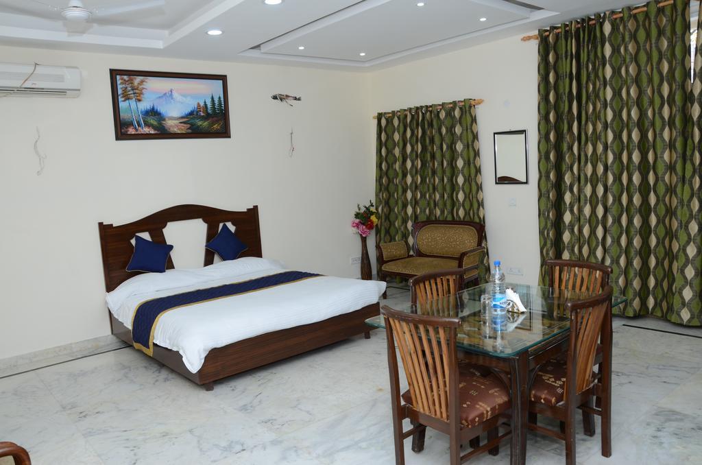 Namaste Apartments New Delhi Buitenkant foto